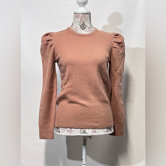 LARK & RO Soft Tan puff sleeve sweater size M - Picture 5 of 13